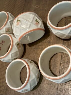 Set of 6 Vintage Bone China Pia Collection Napkin Rings w/Floral Quilted Pattern